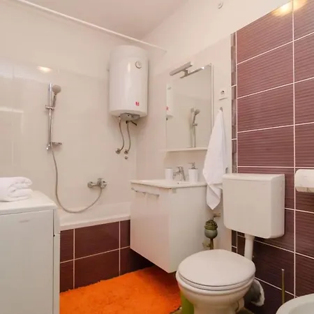 Mirela Апартаменты Задар